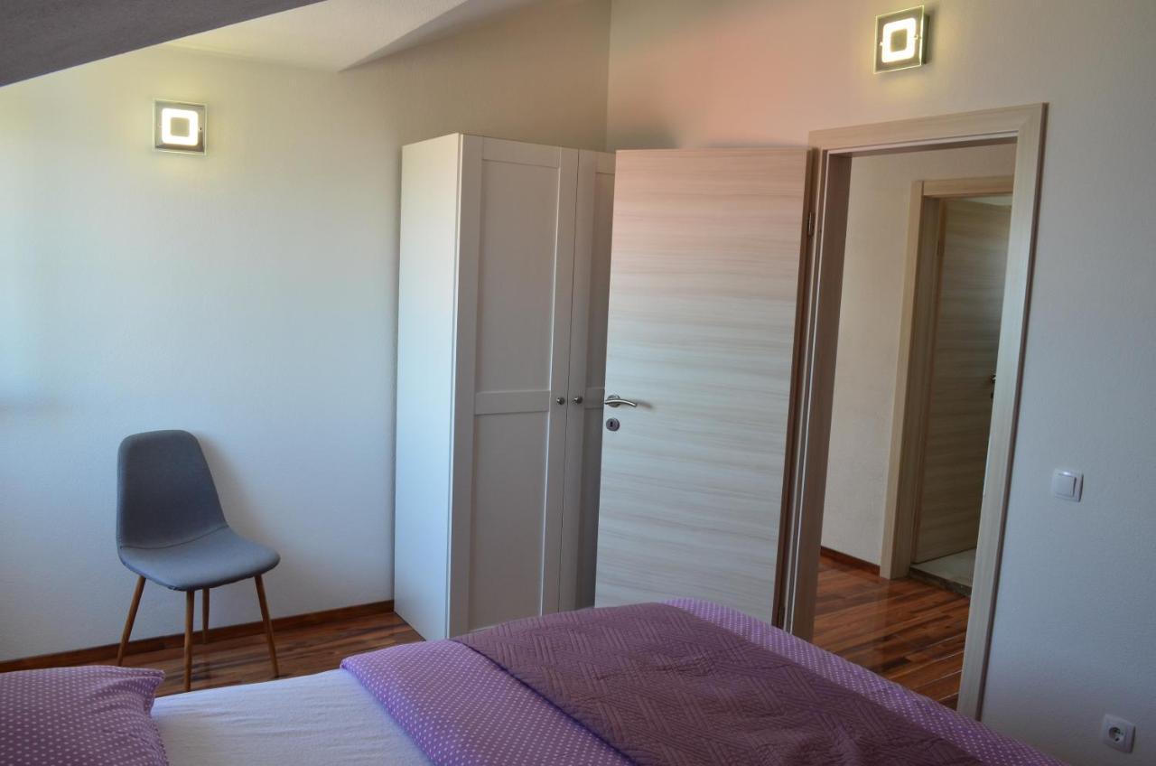 Apartmani Rita Slatine Exterior photo